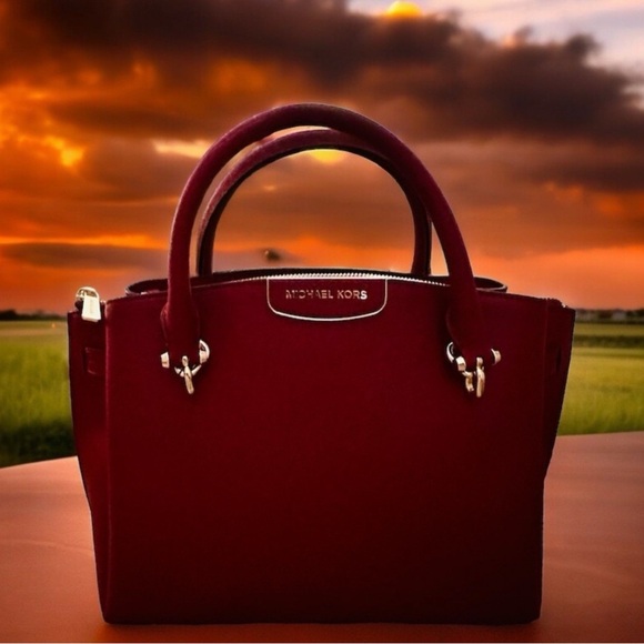 Michael Kors Handbags - Michael Kors Rochelle Large Satchel in Brandy with Gold Hardware NEW WITH TAGS